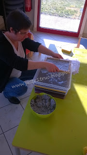 diy fabriquer son papier recyclé feuilles activité écolo zero dechet recyclage
