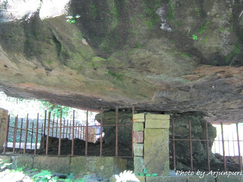Arjunpuri in Qatar: Balancing Rock in Meghalaya– Day 6