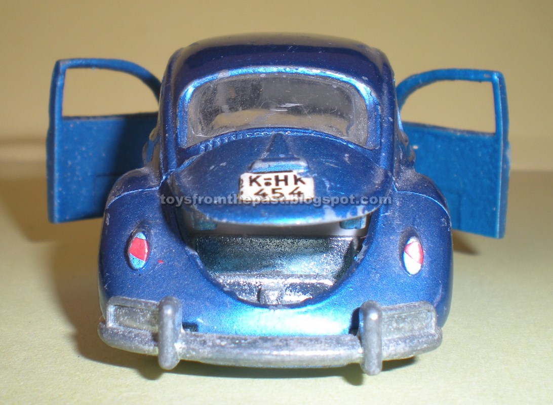 Toys from the Past 821 DINKY TOYS VOLKSWAGEN DE LUXE (1972)