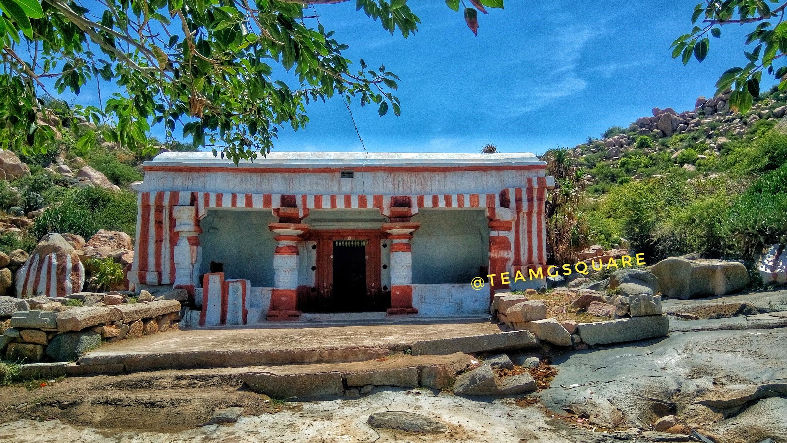Chikka Basavanna Temple, Kurugodu Chikka Basavanna Temple, Kurugodu