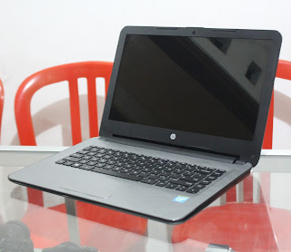 Laptop Hp 14-ac001TU Silver