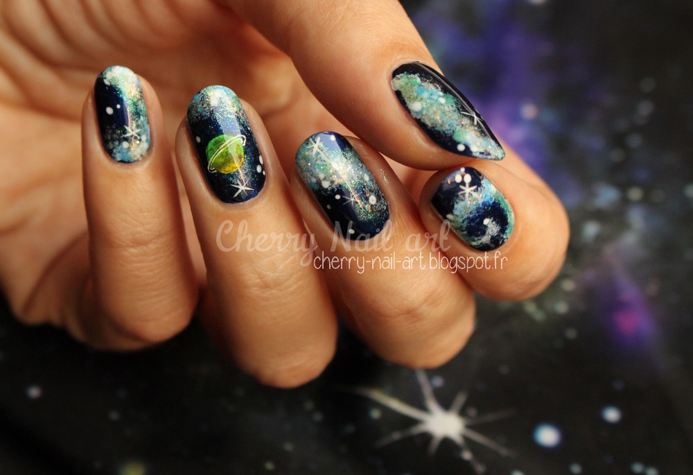 nail art galaxie planete
