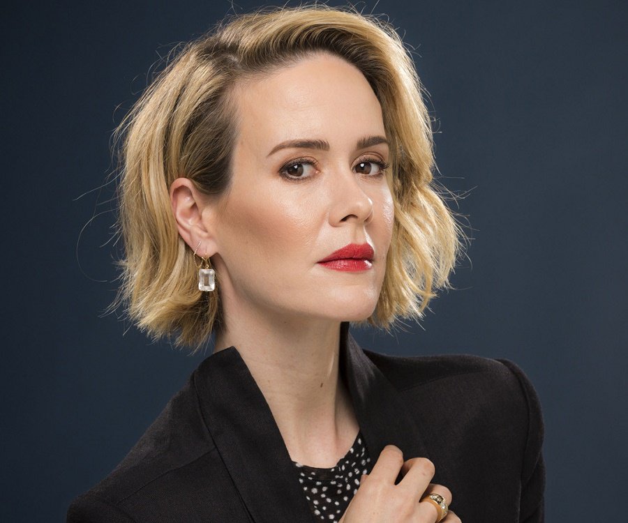 If Sarah Paulson Were Your Girlfriend | News of the World Top Hollywood ...