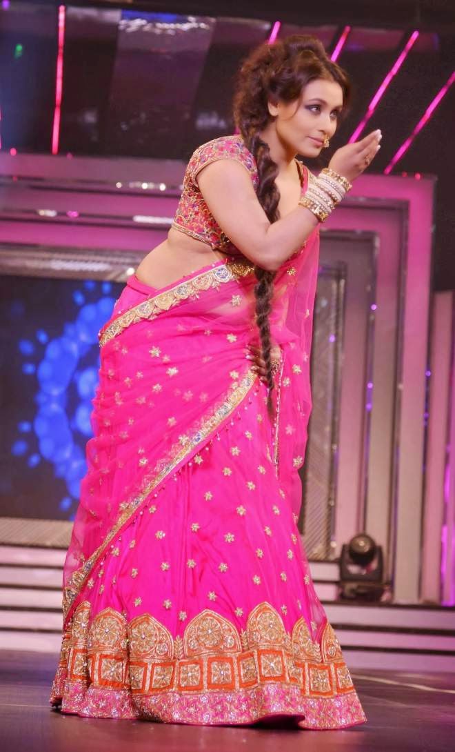 Rani Mukherjee Chopra Navel Show Photos Rani Mukherjee Chopra Navel Show Photos
