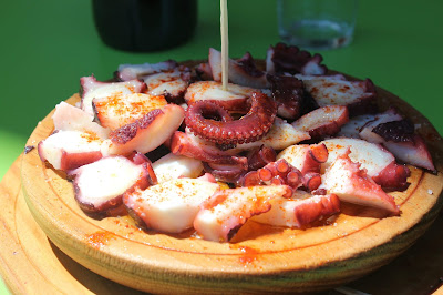 Uno de los platos típicos gallego es el pulpo da feira