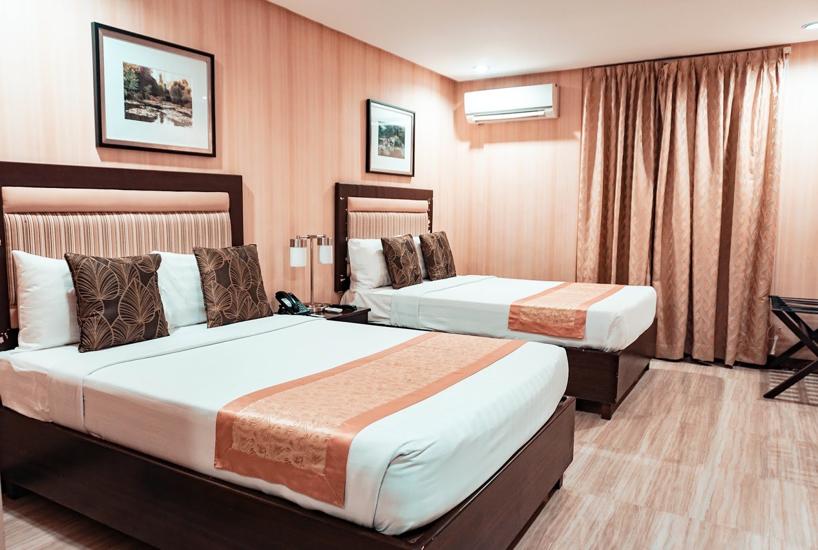 where to stay in Pampanga, Azzurro Hotel