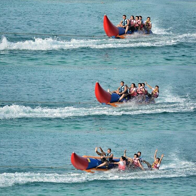banana boat di pulau tidung foto banana boat di pulau tidung