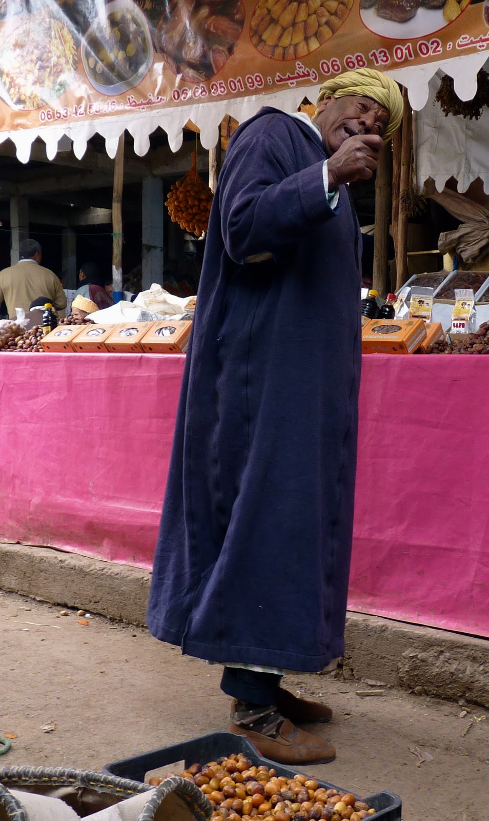 Footloose & Fancy-Free....: Moroccan people