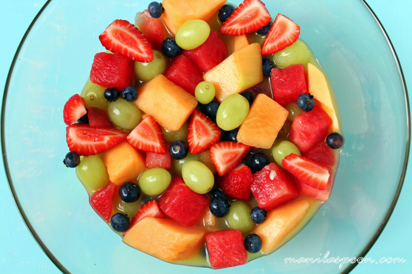 This light and healthy Italian fruit salad is the delicious way to take in all that nutrients from your favorite fruits and berries. So refreshingly good, it's the perfect summer treat!