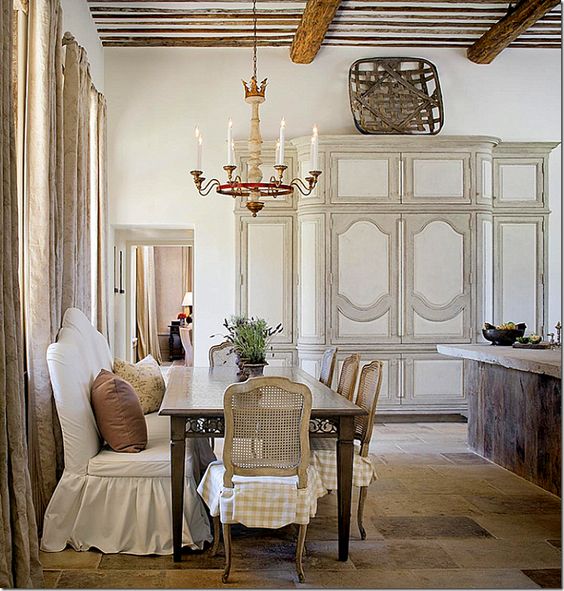 Interior Design Inspiration: French Country & French Nordic {Dining Rooms} Romantic farmhouse decor and #Frenchcountry style in a dining room on Hello Lovely Studio