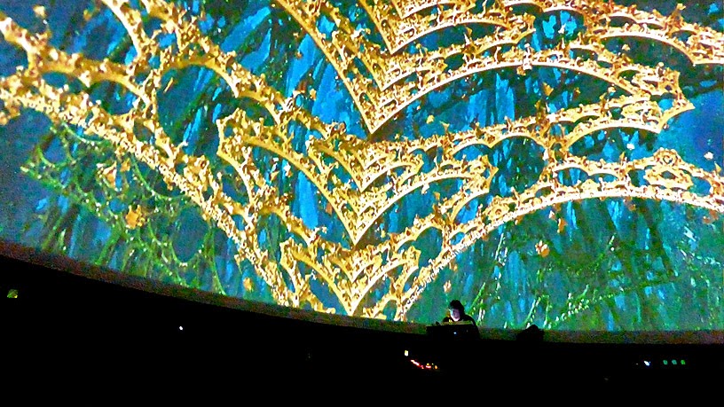 Bernd Kistenmacher live @ Zeiss-Planetarium Jena 2015 / photo S. Mazars Bernd Kistenmacher live @ Zeiss-Planetarium Jena 2015 / photo S. Mazars