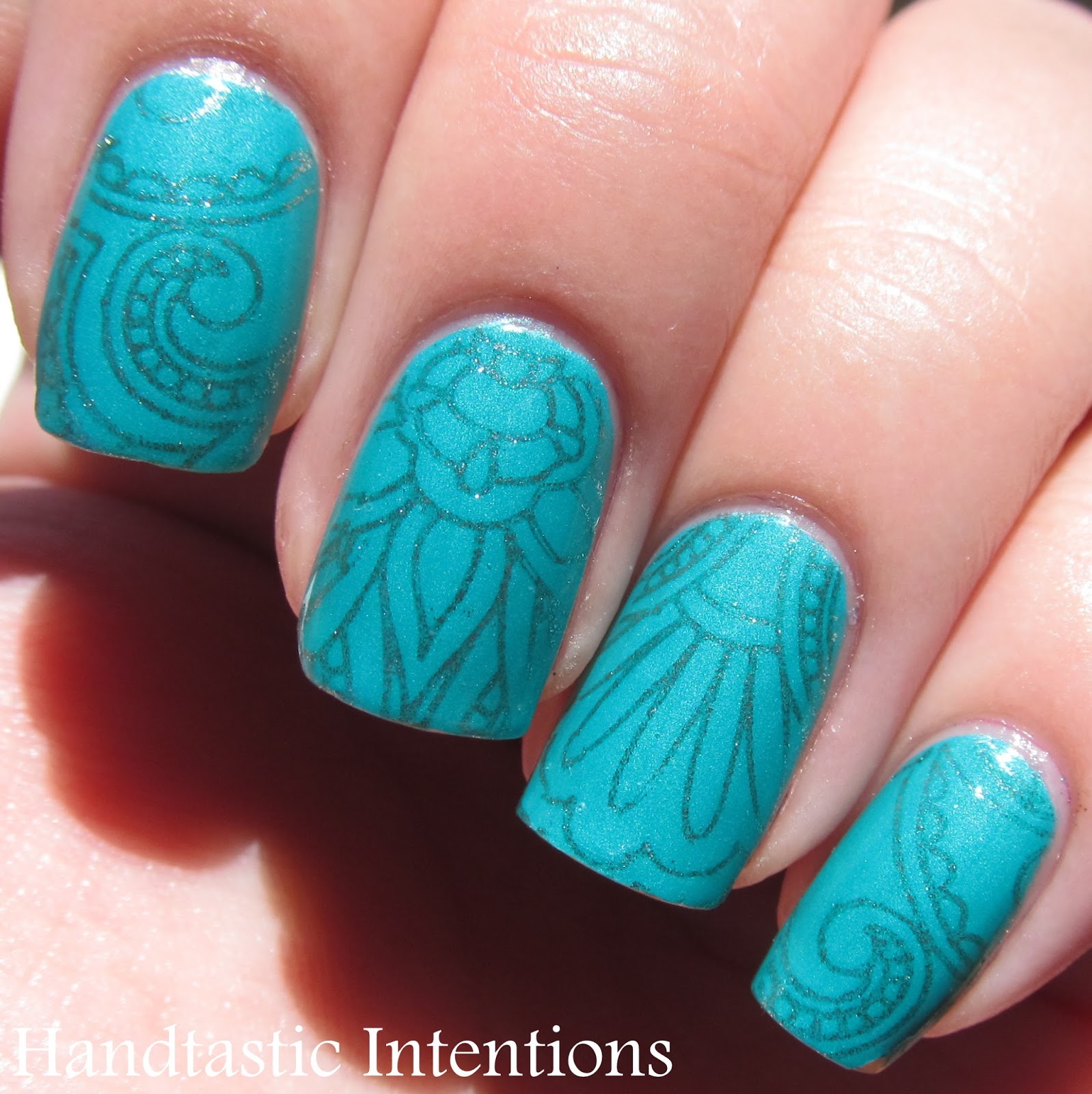 Handtastic Intentions: Nail Art: Turquoise Stamping