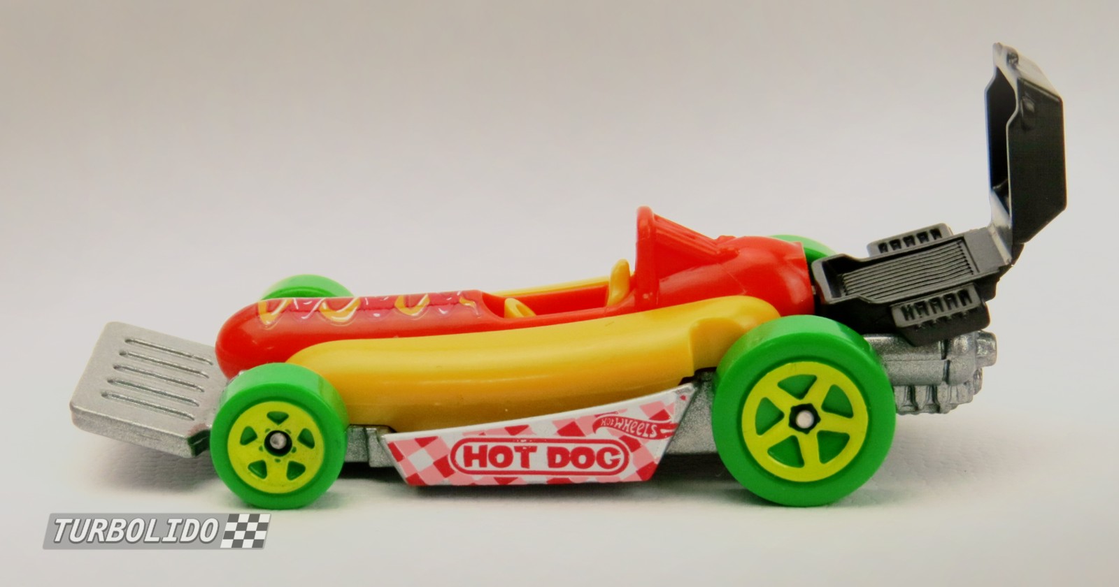 TURBOLIDO Cars HOT WHEELS STREET WIENER Hot Dog Car / HW DTX19