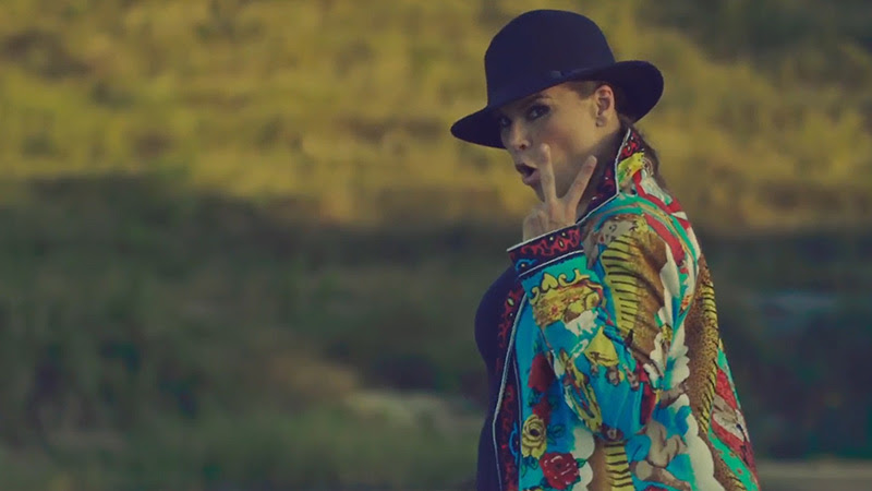 Olga Tañon - Descemer Bueno - Qva Libre - ¨Tú eres la razón¨ - Videoclip - Dirección: José Rojas. Portal Del Vídeo Clip Cubano - 05 Olga Tañon - Descemer Bueno - Qva Libre - ¨Tú eres la razón¨ - Videoclip - Dirección: José Rojas. Portal Del Vídeo Clip Cubano - 05