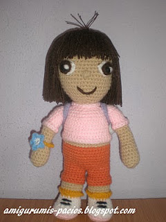 http://patronesamigurumis.blogspot.com.es/2013/01/patron-dora-exploradora.html