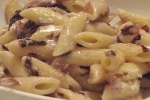 pasta al radicchio e gorgonzola