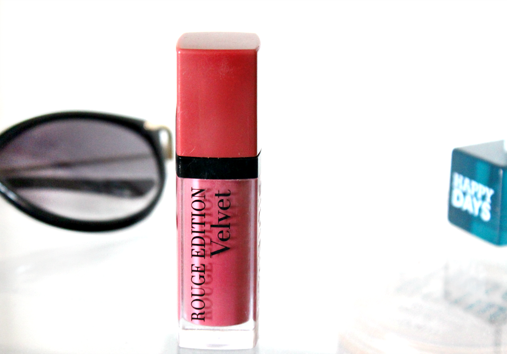 Bourjois Rouge Edition Velvet in Nude-ist (07) review and swatch