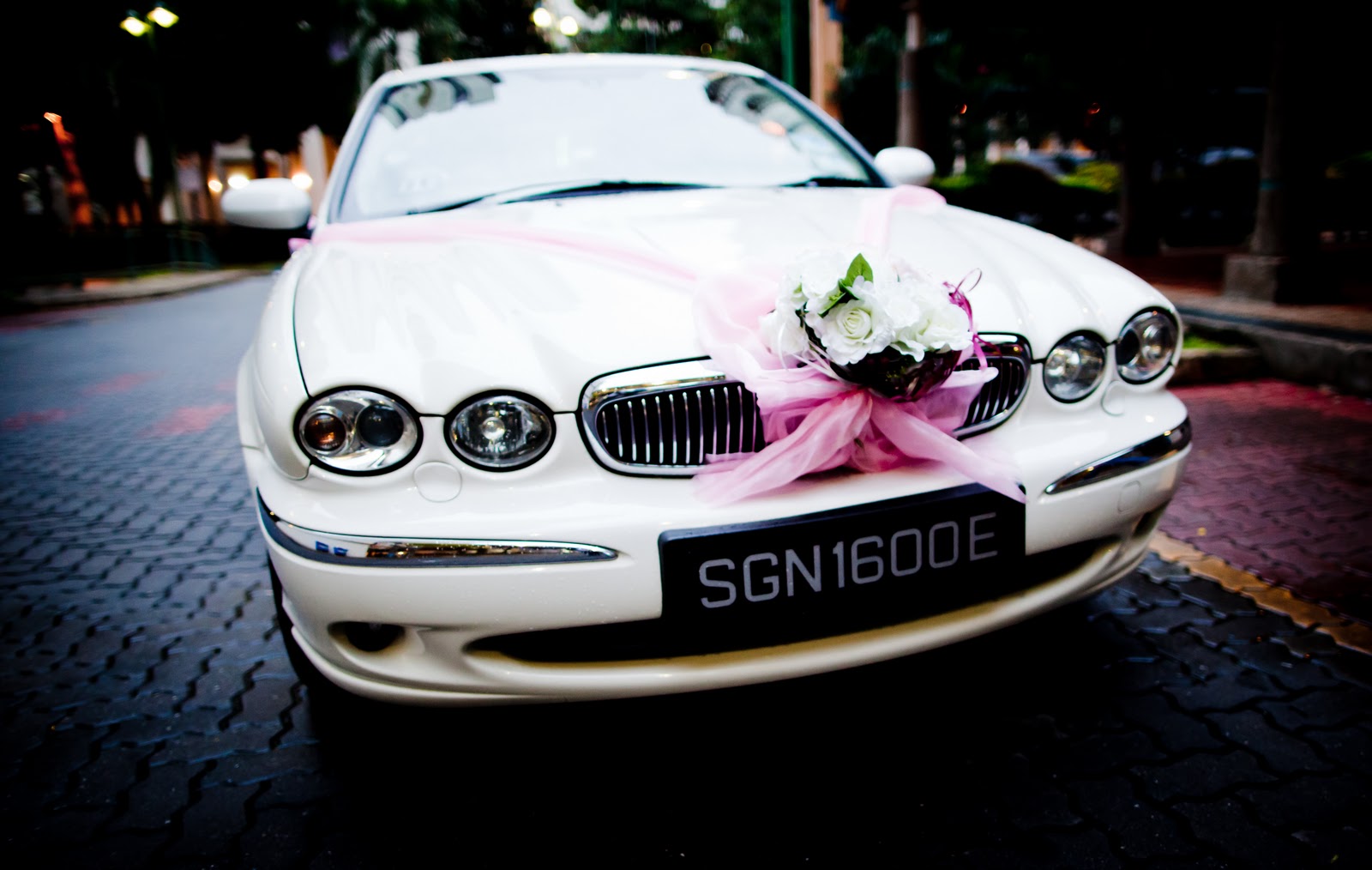 Rent Bridal Car Classic White Jaguar Bridal Car for Rent!