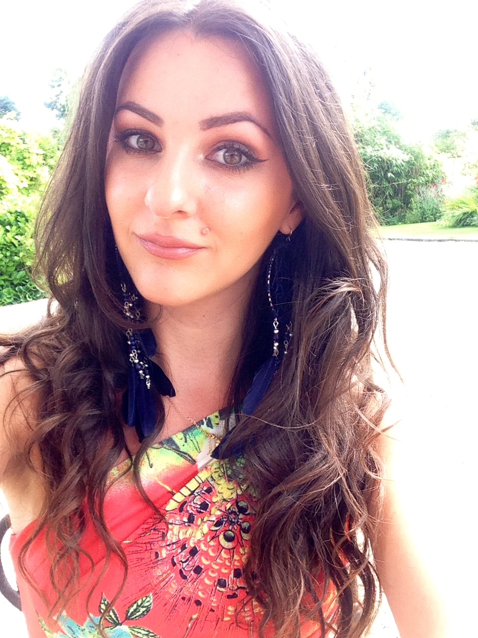 Sunshine = Pool Party Weather! - Charlotte in England