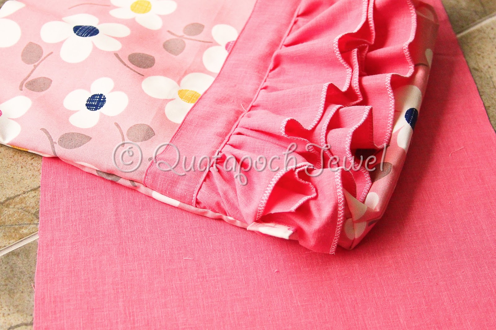 Threads and Pencils: Drawstring Bag and Grommet Tutorial