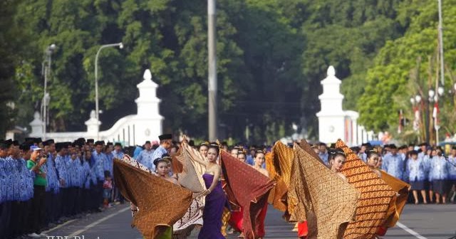 Macam macam Budaya di Indonesia SENI TARI JAWA TENGAH Macam macam Budaya di Indonesia SENI TARI JAWA TENGAH