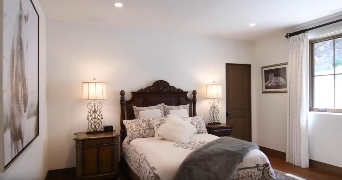 12 Photos vs. 605 Belavida Rd, Monterey, CA Home Interior Design Tour