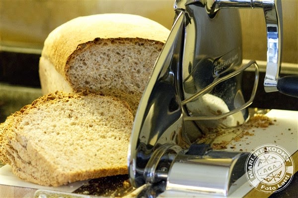 Speltbrood met lijnzaad