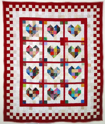 Resultado de imagem para Patchwork Hearts Block Quilt