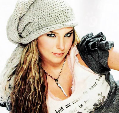 Belinda Foto de Belinda con ojos que hipnotizan