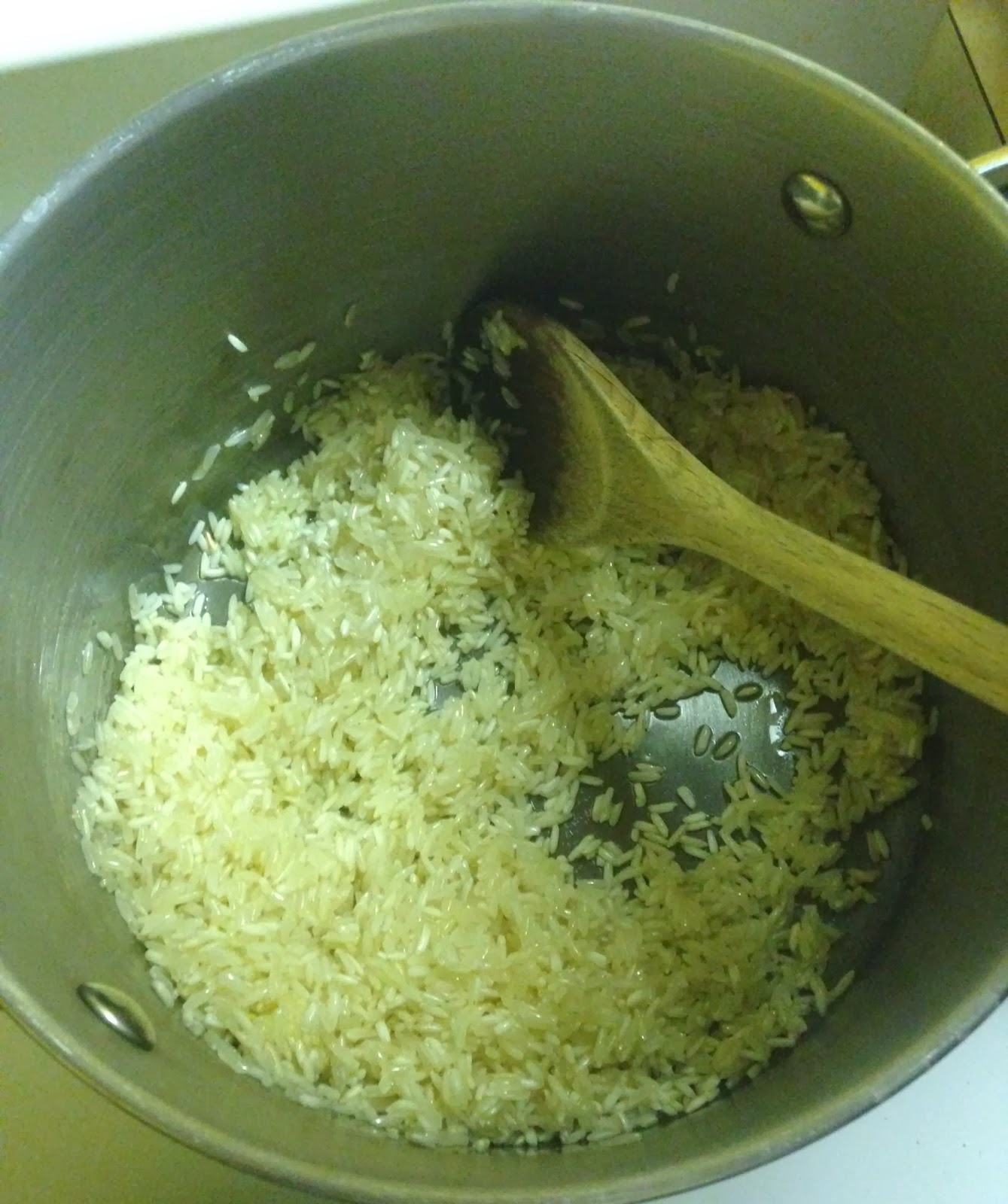 NonSticky Garlic Rice