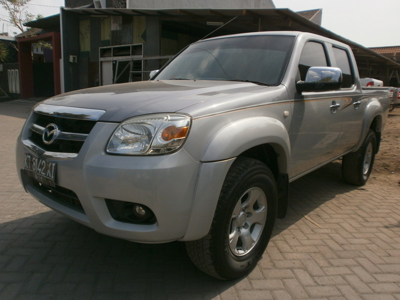 Mazda BT 50 салон