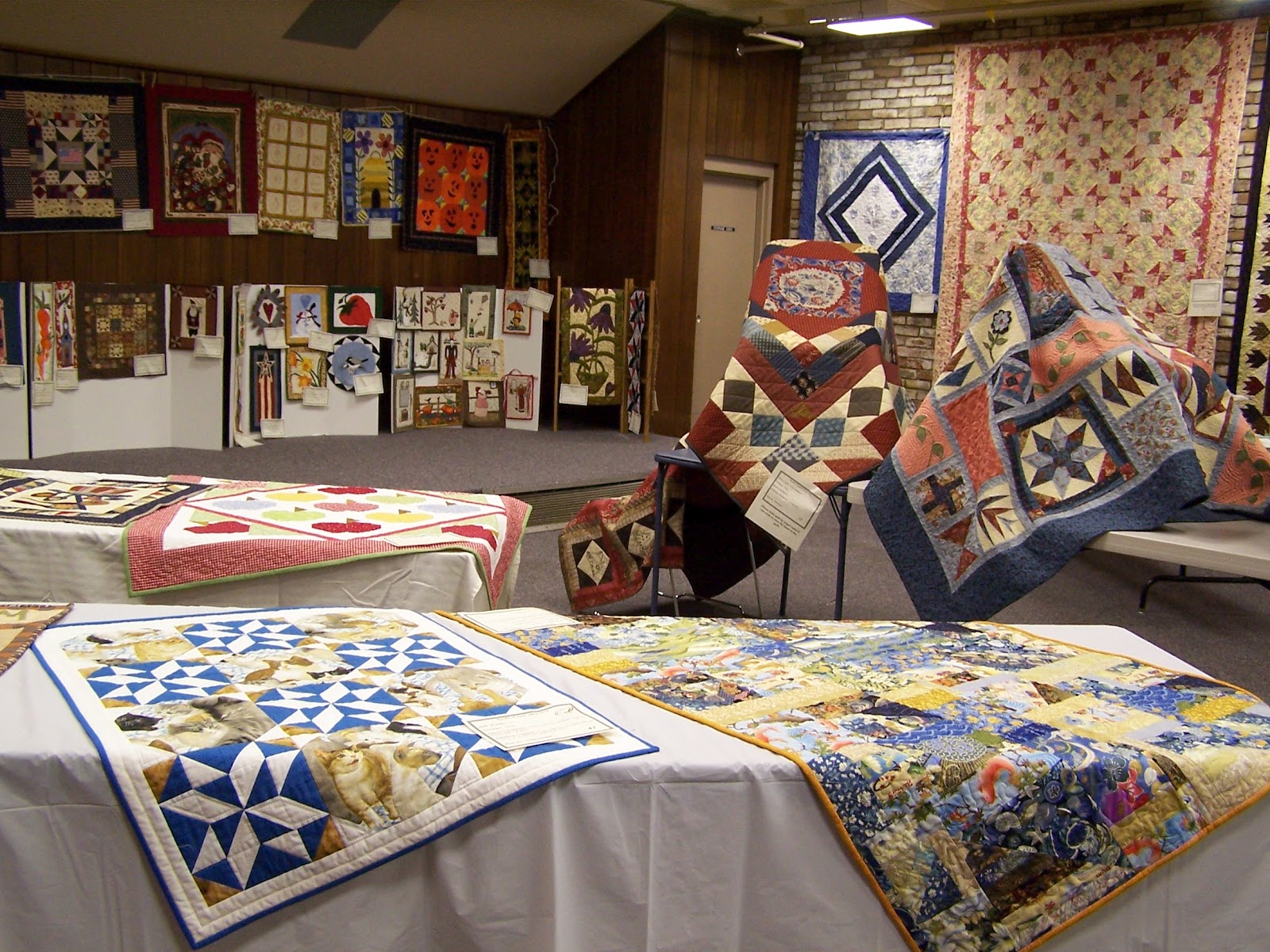 Glady's Gab on Quilts and Quotes Double T Quilt Club