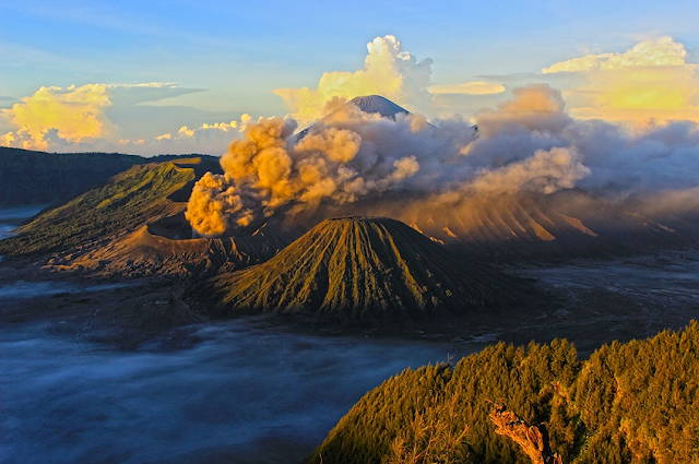 Beginilah 23 Pemandangan Golden Hours Paling Indah di Semua Dunia sumber : reservasi.com