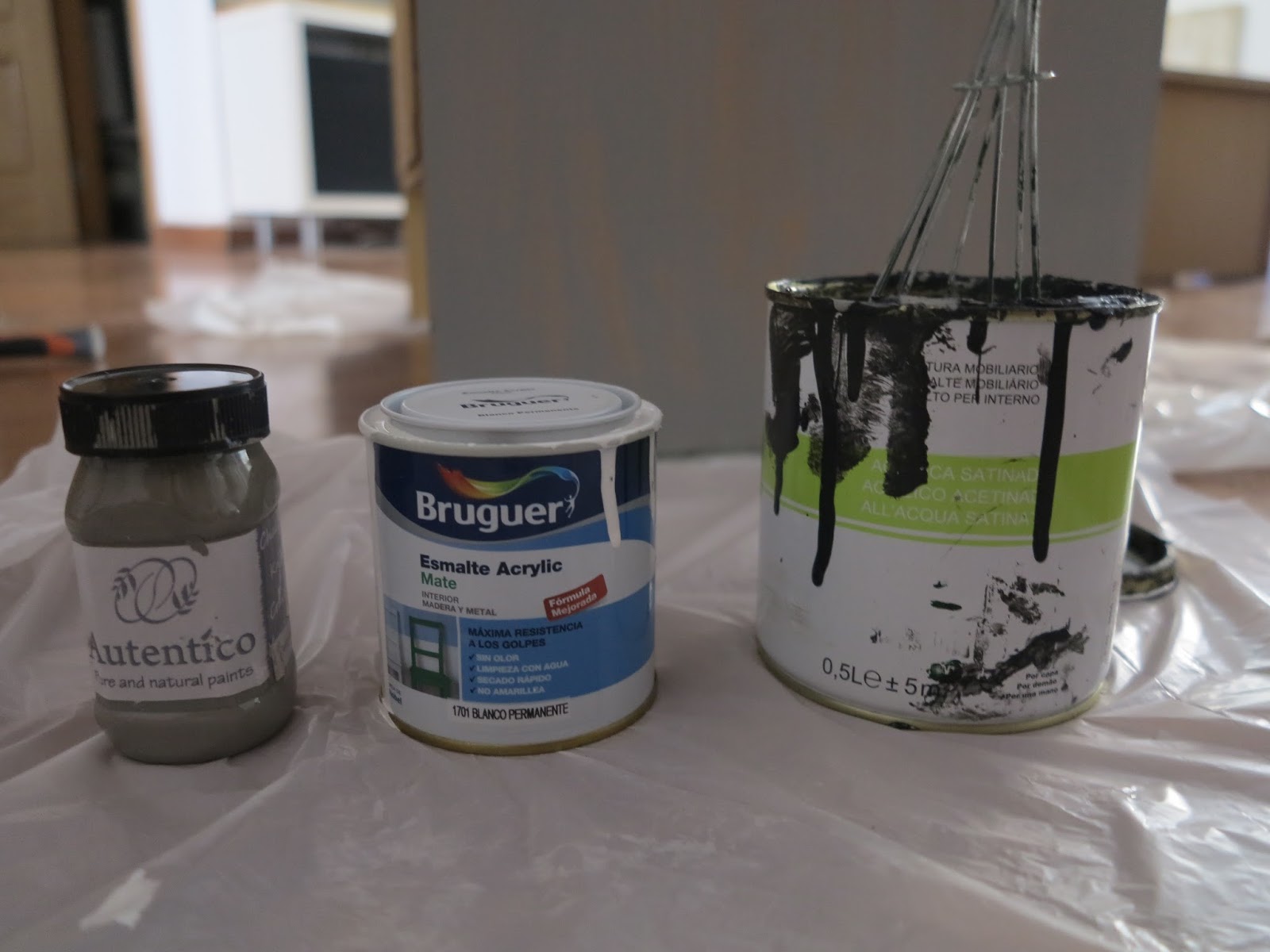 ERRORES AL ELEGIR LA PINTURA PARA TUS MUEBLES DIY - HANDBOX