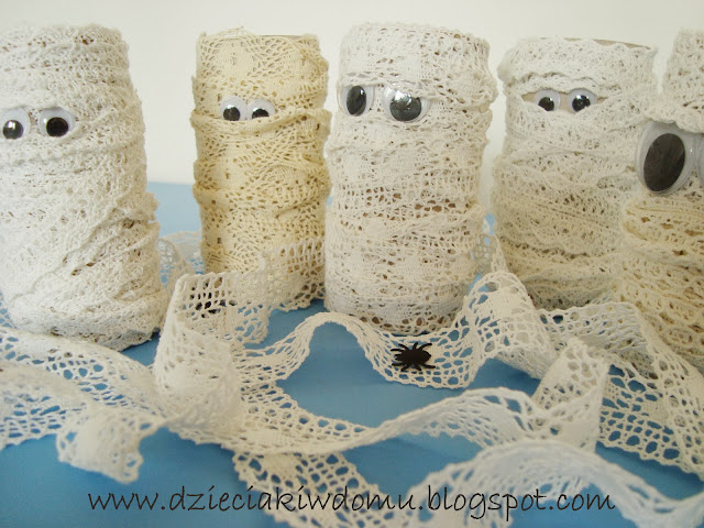 mumie z rolki papieru