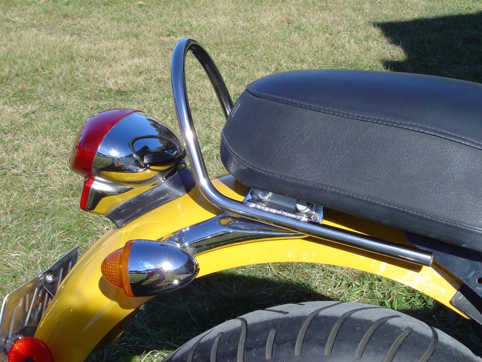 triumph thunderbird 900 accessories