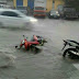 Chuva forte alaga ruas e destelha casa em Itaberaba, na Bahia