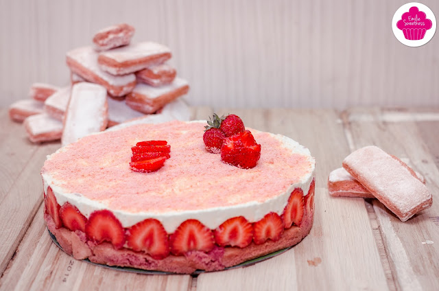 Tiramisu aux fraises et biscuits roses de Reims - version grand format