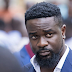 Sarkodie promotes “illegal money” in new song!!!