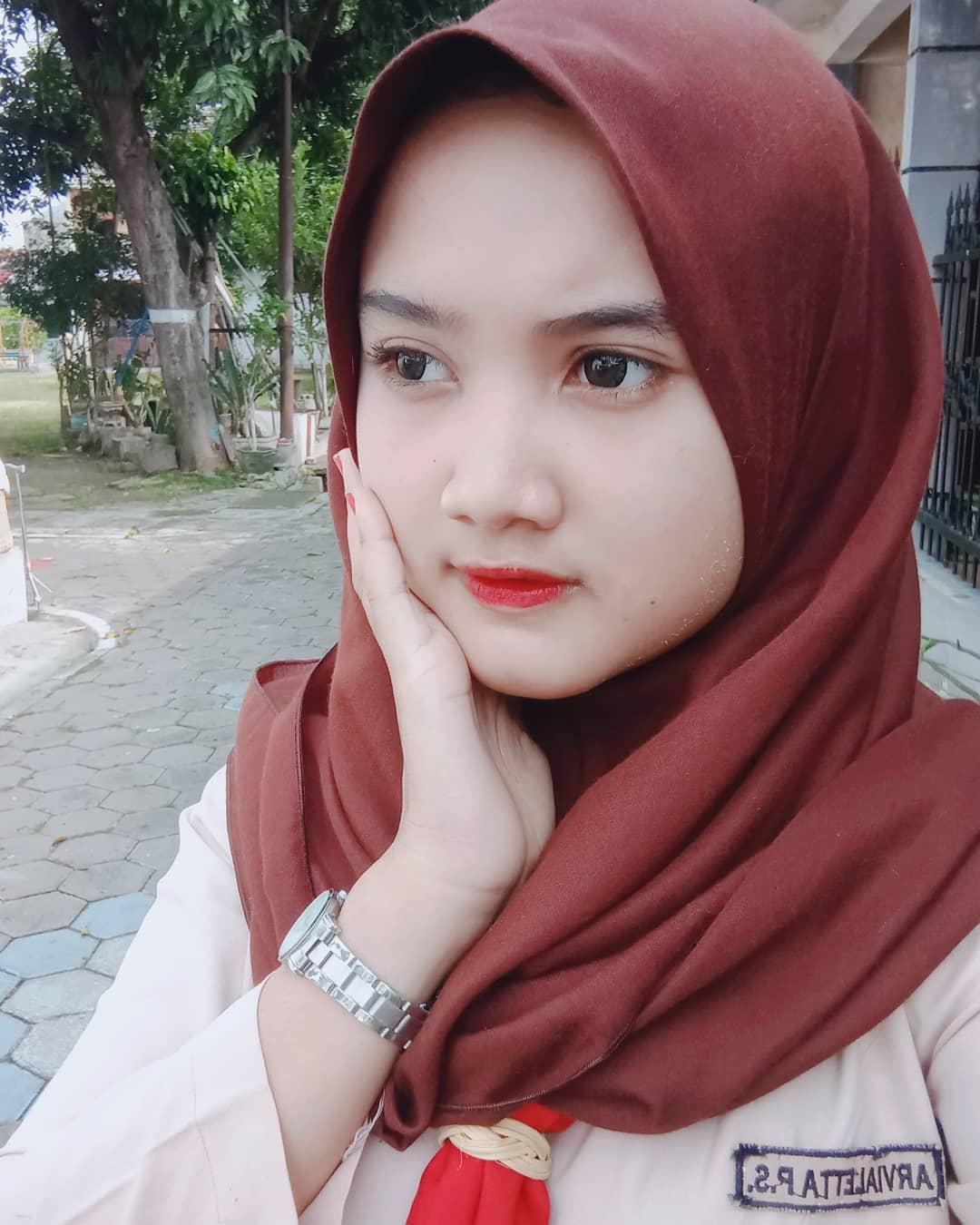 Kompilasi 20+ Jilbab SMA Cantik Imut dan Gemesin Bikin Baper