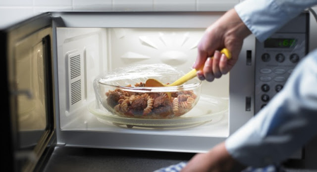 Danger Effects Often Warm Food with Microwave