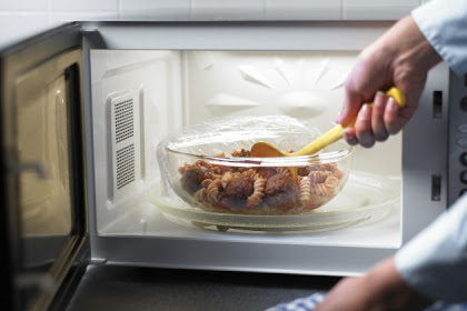 Danger Effects Often Warm Food with Microwave