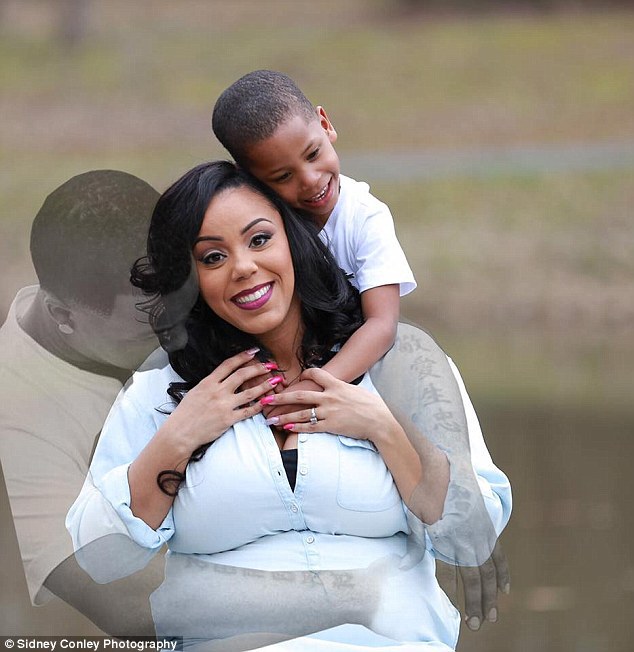 WE LOVE THE WAY BLACK WOMEN SURVIVE AND THRIVE Family Maternity Photo