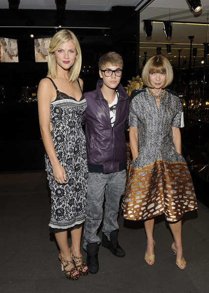 anna wintour balenciaga