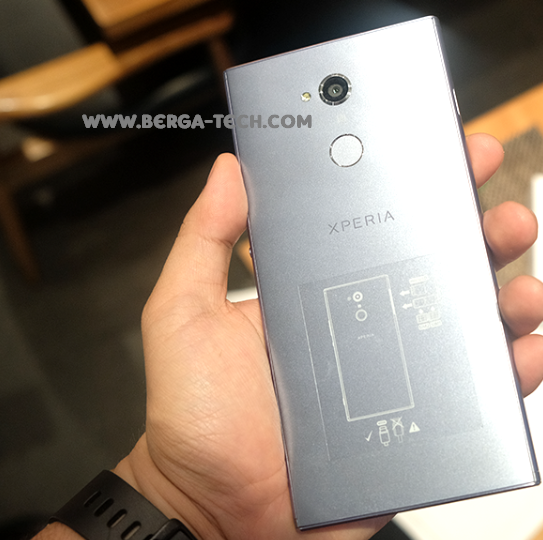 Review Sony Xperia Series XA2 Ultra  - Great Camera, Dated Design