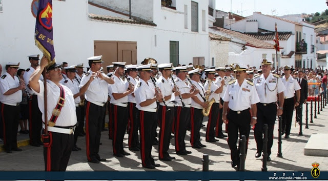 Homenaje al infante de Marina Martín Alvárez, héroe de la ‘Batalla Naval de San Vicente’.
