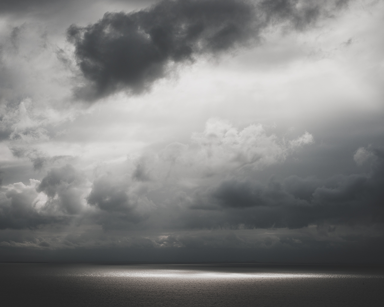 HQ Wallpapers Arena Dark Black Cloud Scene