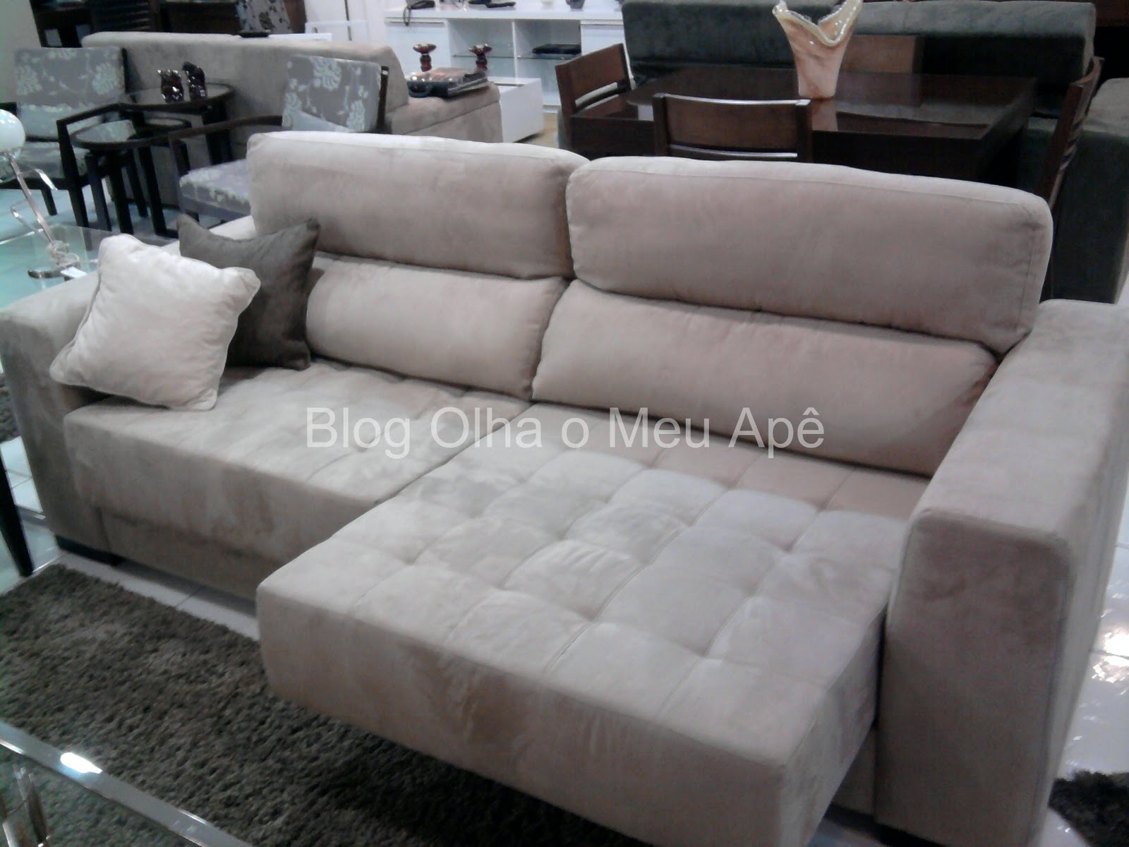 OLHA O MEU APÊ Eu quero um sofá!