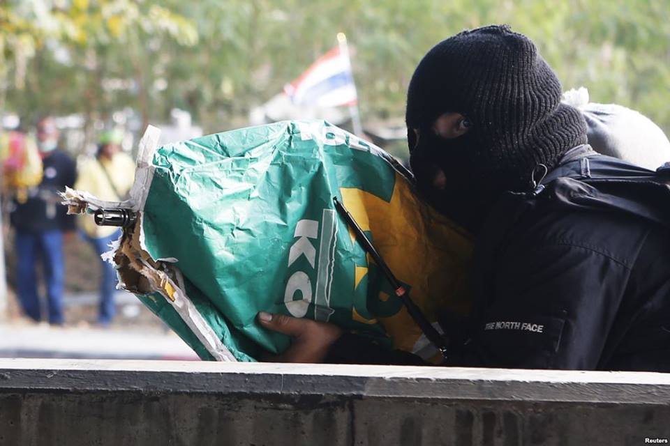 Thai E-News : \u0e40\u0e21\u0e37\u0e48\u0e2d\u0e19\u0e49\u0e33\u0e08\u0e23\u0e34\u0e22\u0e18\u0e23\u0e23\u0e21\u0e41\u0e15\u0e01\u0e0b\u0e48\u0e32\u0e19\u0e0b\u0e48\u0e32