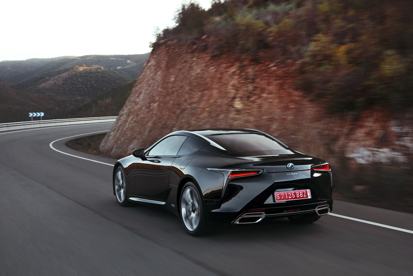 2017 Lexus LC V8 & Hybrid Equally Priced In The UK, Starting From £ ...